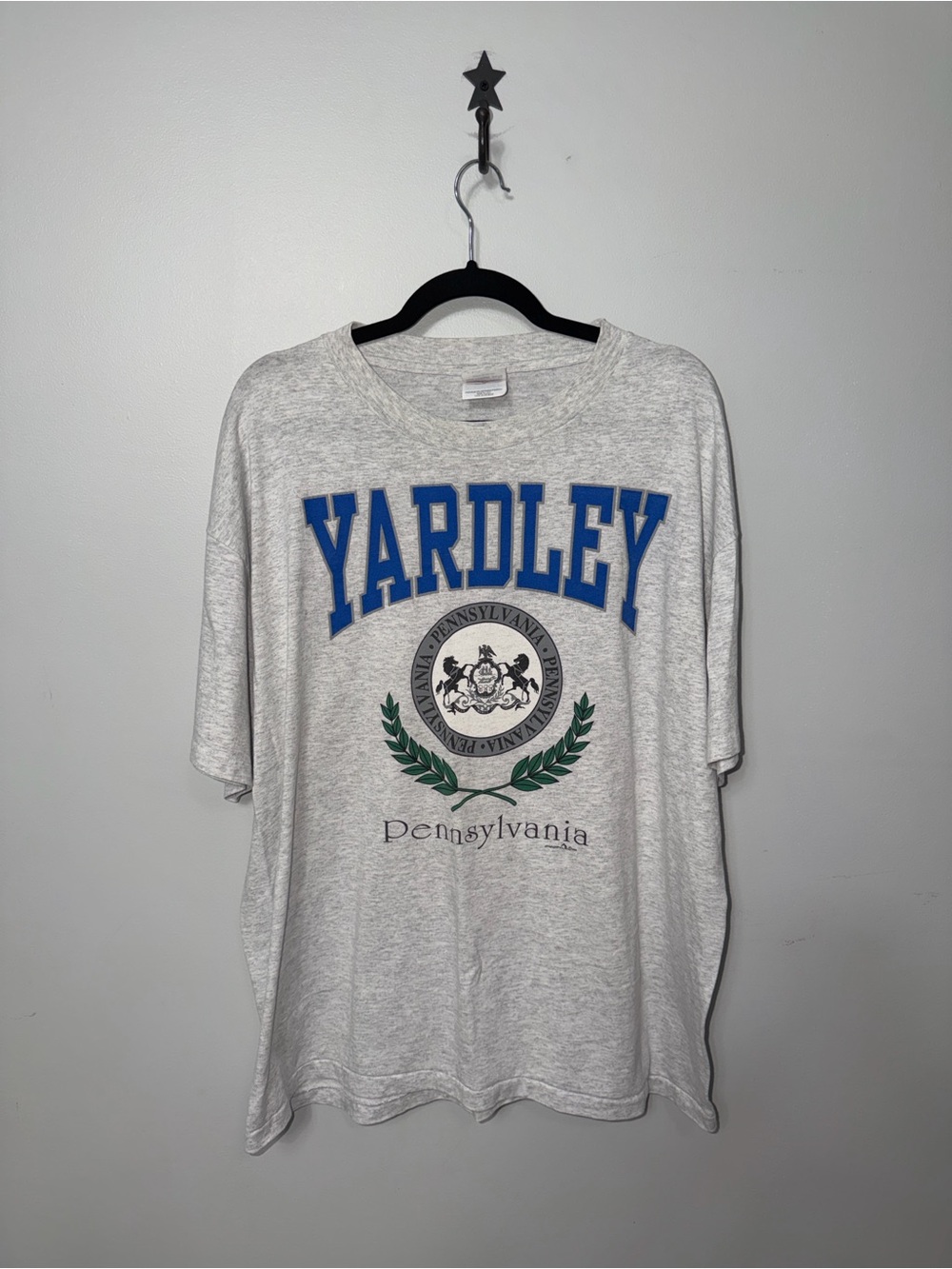 Vintage Hanes Yardley Pennsylvania Graphic T-Shirt Mens Sz XL Grey Short Sleeve